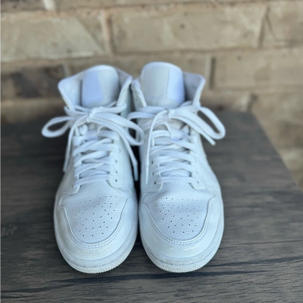 Nike Air Jordan 1-Mid White Leather High-Top Sneakers size 7.5